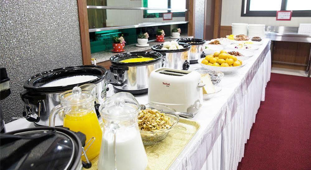 Ra Tourist Hotel Jeju Bagian luar foto